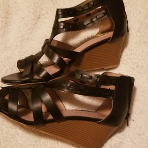 Women sandals